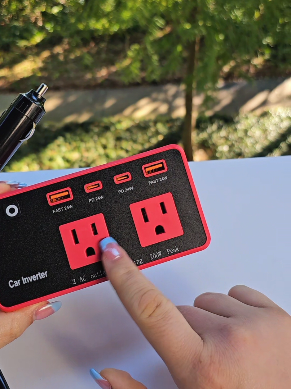 200W Car Inverter, DC 12V To 110V #carinverter #caressentials #tiktokshopblackfriday #dealsforyoudays 