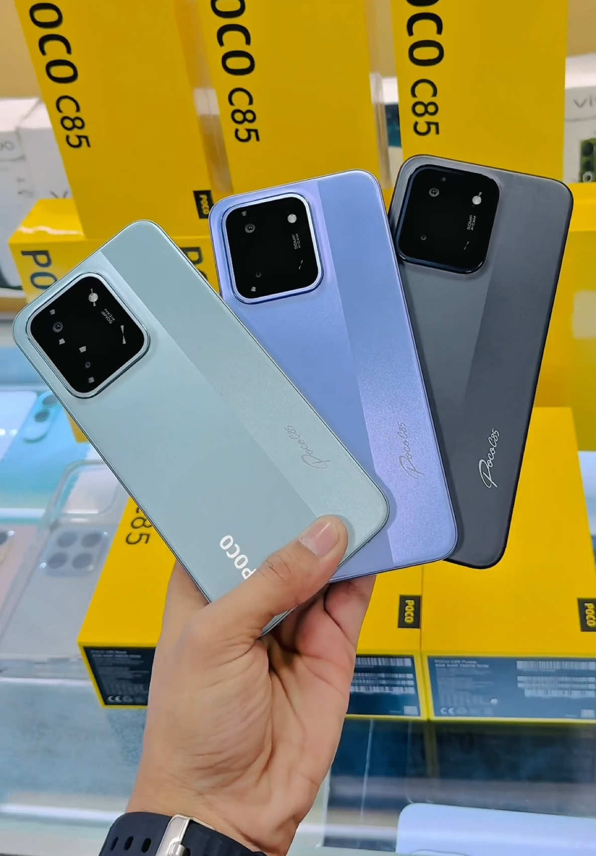 POCO C85 ALL COLORS FIRST LOOK 👀 🔥🖤(8+8=16GB/256GB)❤️‍🔥 6000 mAh BATTERY 🔋 33W FAST CHARGING ⚡️50MP REAR CAMERA 📷 ⚠️ 6.9” DISPLAY 120 Hz REFRESH RATE #poco #pococ85 #c85 #c85poco #pocophones @POCO.Global @Poco Pakistan @XiaomiPakistan @Xiaomi 