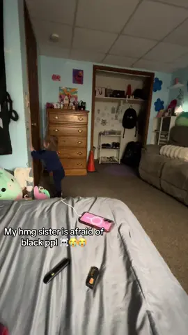 Ts funny asl 😭 #fypシ #funnymoments #viral #Siblings #relatable 