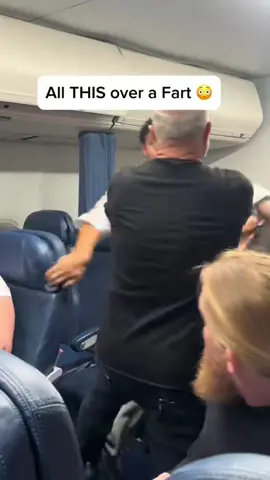 #duet with @rodrigonavarromagic #crazy I guess he #farted in the #man #face 