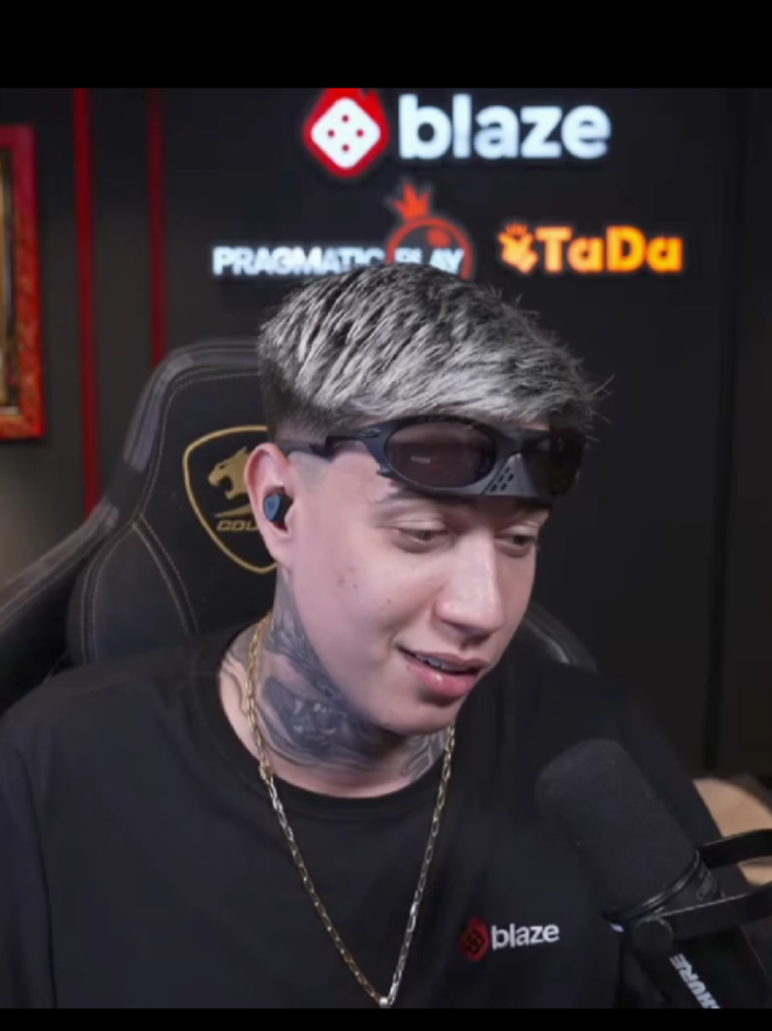 crise de riso n deixa#fyp #yuri22 #vaiprofycaramba #fypシ゚ #goti 