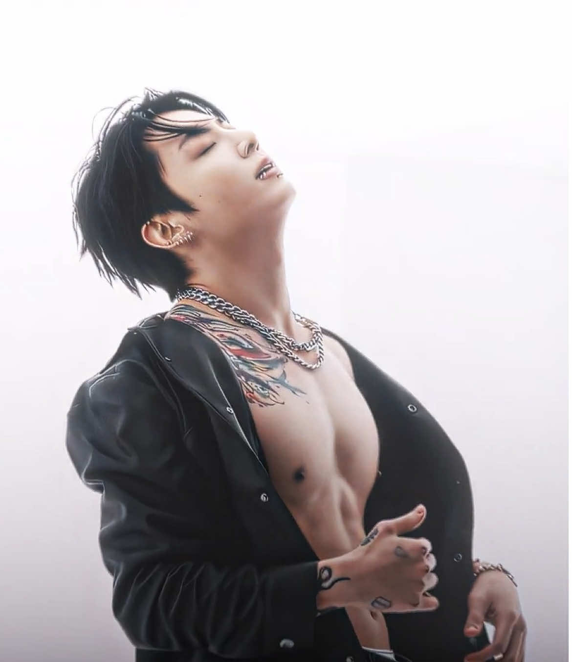 late with this jungkook x calvin klein edit but i had no motivation and time to sit down and edit sorry 😓 TYSM for 4k and all of the support ily all 😭💞 | ac: tcyungs | @pally⁷ @ɴᴏᴛ ꜱᴇᴠᴇɴ ᴡɪᴛʜ ᴜꜱ⁷ @𝒍𝒂𝒓𝒊𝒔𝒔𝒂 ⏾⁷  • FAKE BODY NOT IMPERSONATING | #jungkook #bts #fyp #edit #jeonjungkook 