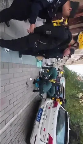 石家庄美团外卖两名站长与外卖员发生争执被捅。（二）