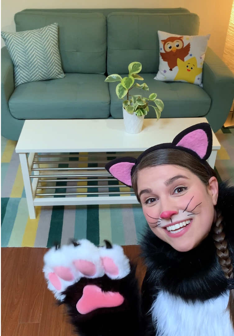 Couldn’t resist, IYKYK! I figured, if you already have the cat costume… you might as well! 🤭  #peekaboo #supersimplesongs #caitiesclassroom #youtubekids