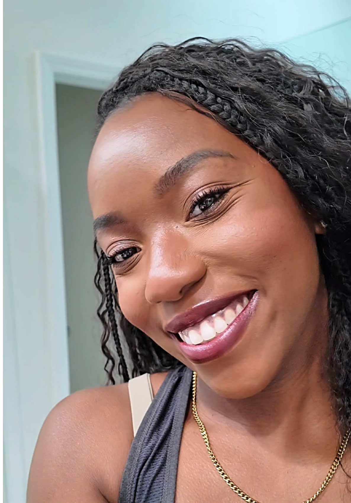 Fall, but make it soft glam 🍂 Keeping it simple with deep purples and cozy tones. If my nails and hair aren’t on point, at least a lil makeup can make me feel put together! 💁🏾‍♀️ #FallMakeup #SoftGlam 