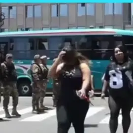 Es la mamá del carro que más corre 🚙.💙.🛡.😜.✌🏼.🐼.🧃@Belen2🐼💙🐈‍⬛ #carroazul🚙 #laviedechien  #fifo30 #peruloco🇵🇪🚀🇻🇪 #💙💙💙 