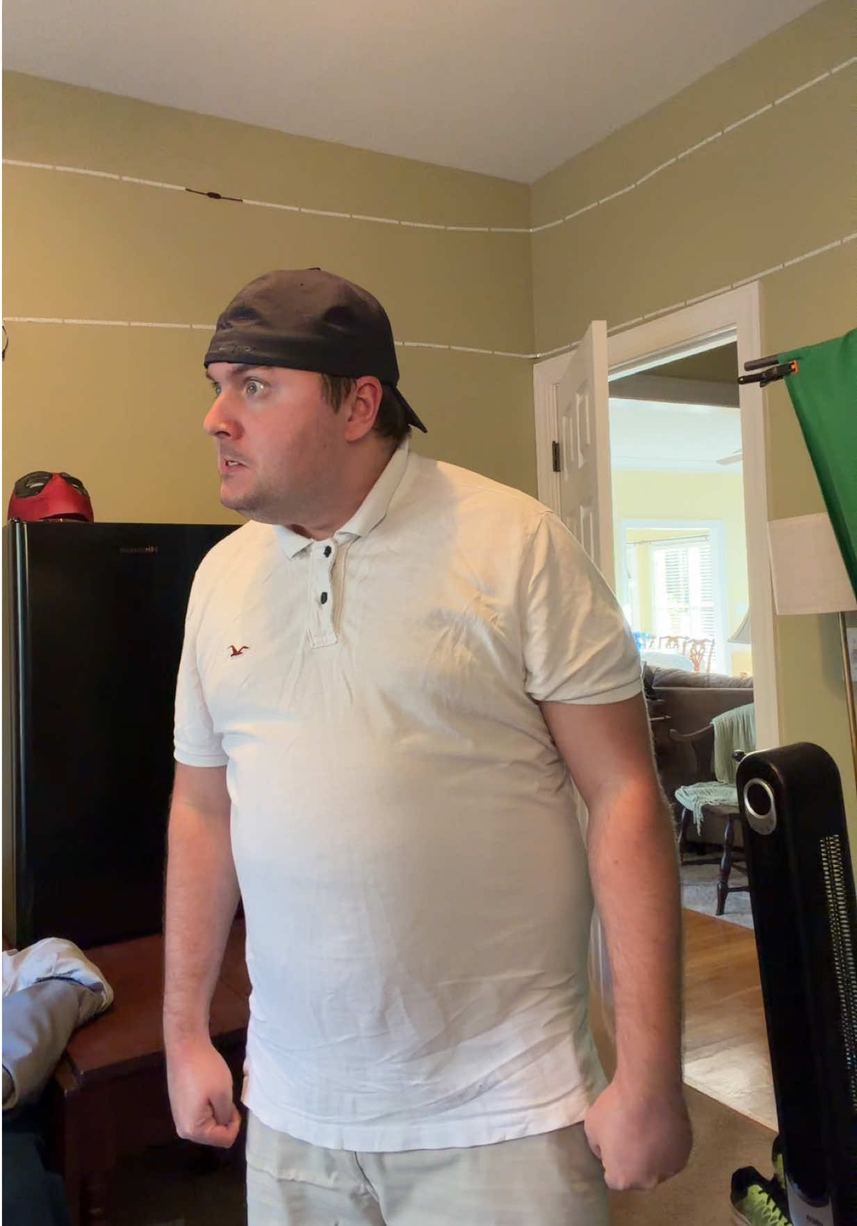 SQUIDWARD IS IN BIG TROUBLE! #fyp #funny #squidward #spongebob #krustykrab 