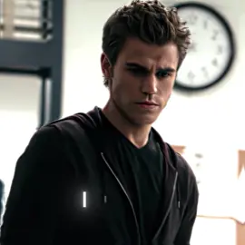 “Sem graça” 🥀 #thevampirediaries #tvd #diariosdeumvampiro #stefansalvatore #damonsalvatore 