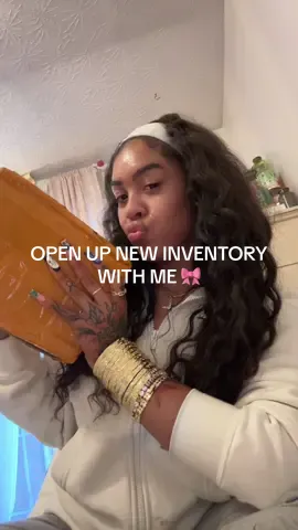 THIS NEW DROP IS SOOOO FIYAAAA😍😍😍😍😍 COME SHOP! Link in bio 🎀  Give me an hour to update site lol.. #phonecase #fyp #blackownedbusiness 