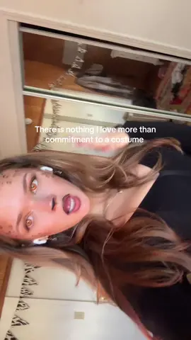 Happy Halloweekend #college #halloweekend #couplescostume 