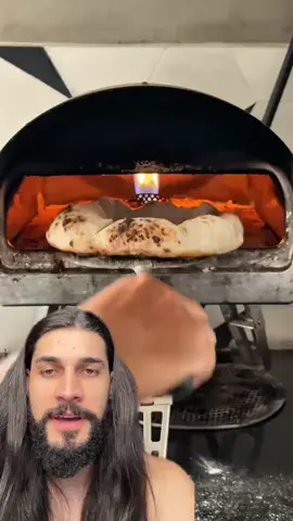 Olha o queijo 🤤 - por @philippespizza #food #fyp 