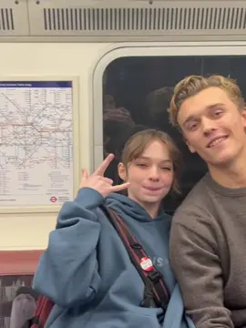 💕🎧💕#emmamyers #emmamyersedit #pippafitzamobi #edit #fyp 