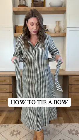 How to tie a bow on a dress or top! #howto #bow #dress #LifeHack 