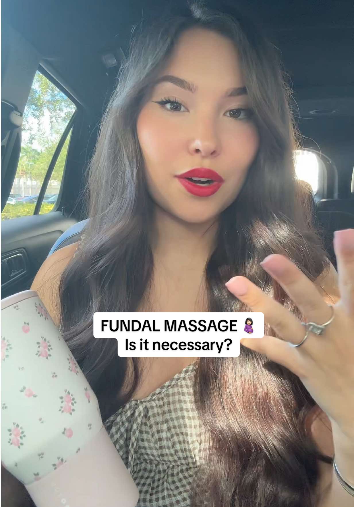 Is fundal massage necessary?  Let’s talk!! * this is not to be taken as medical advice as doulas are birth professionals but not medical professionals. #doula #fundalmassage #postpartum #birth 