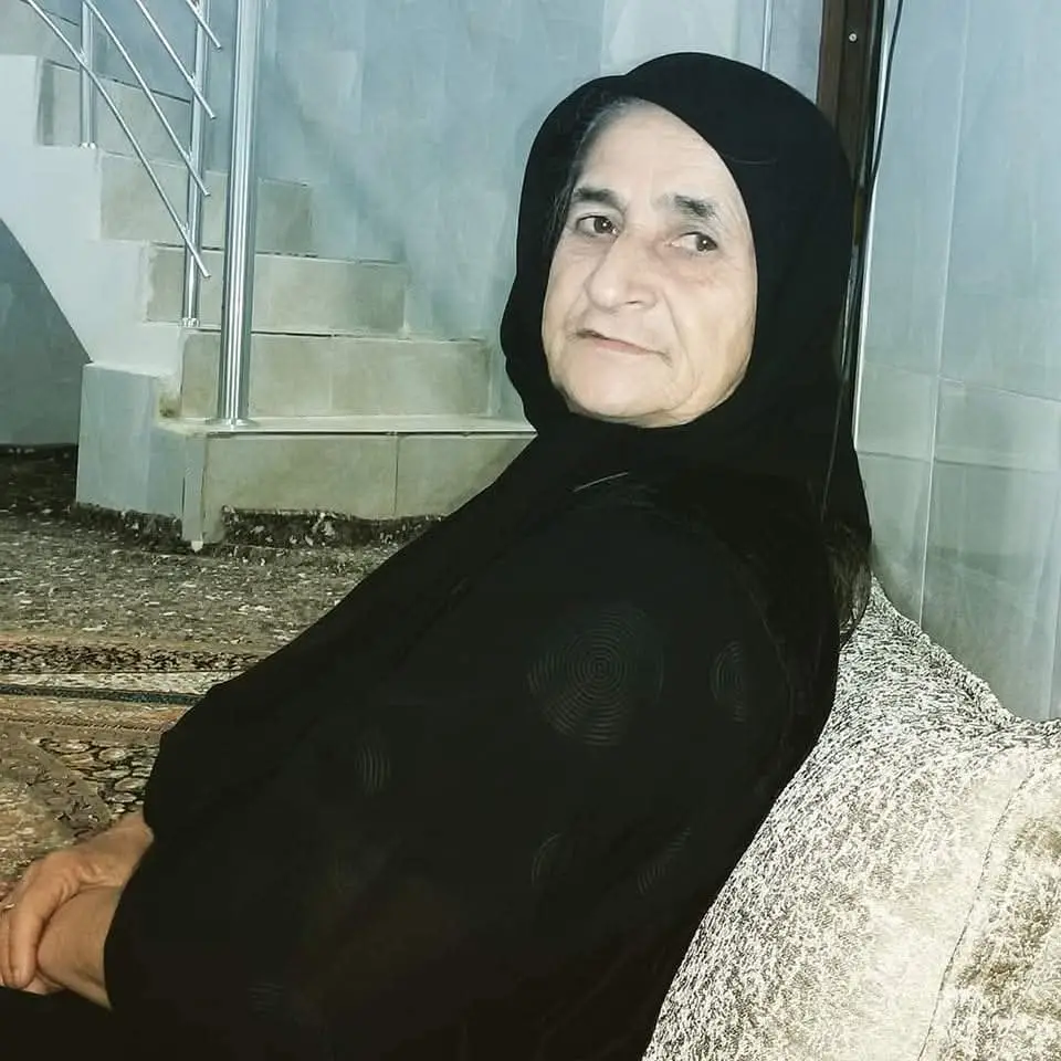 خوای گەورە لێت خۆش بیت دایە گیان