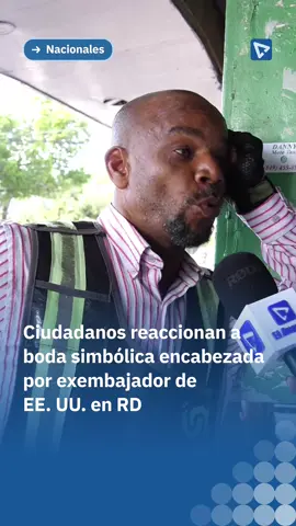 A propósito de la boda simbólica entre dos hombres, encabezada por el exembajador de Estados Unidos en República Dominicana, Wally Brewster, salimos a las calles para conocer la opinión de los ciudadanos. El acto ha generado diversos comentarios en el país, reavivando el debate sobre los derechos y el reconocimiento legal de las parejas del mismo sexo. Algunos dominicanos consideran que este tipo de ceremonias promueven la inclusión y el respeto hacia todas las personas, sin importar su orientación sexual. Otros, en cambio, entienden que estas uniones van en contra de los valores tradicionales del país. Las opiniones se mantienen divididas, reflejando la diversidad de pensamiento dentro de la sociedad dominicana. #elavance
