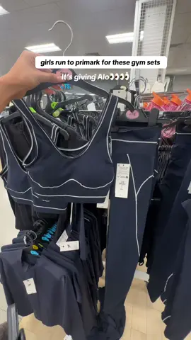 Run to @Primark 😮💗 #primark #primarkfinds #alo #comeshopwithme #shopping 