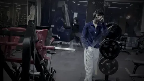 ياخي هاي المرايه ليش وصخه😂💔!. #احمد #العراق #اربيل 