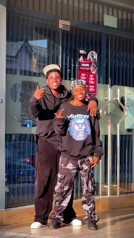 Best caption wins?🤭w@ATESIN__  DC: @DG  #foryou #viral #uptekdanceacademy #lovia 