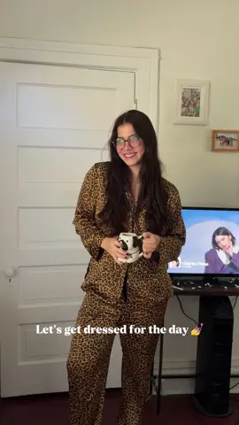 I hope your Tuesday is treating you soooo well!!! #grwm #OOTD #outfitinspo #falloutfits #outfit 