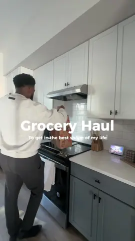 This year’s been about locking in on the small things building better habits, and staying consistent. I used to think I could outwork a bad diet… until I realized you can’t build your best self on eating out all the time, even if you workout a lot. 😭 Still enjoying what I love about 20% of the time (Once a week), I’ll be saving money, and actually eating to support my goals. 🙌🏾 #traderjoeshaul #fitnessjourney #menslifestyle #8020lifestyle #fitmindset  