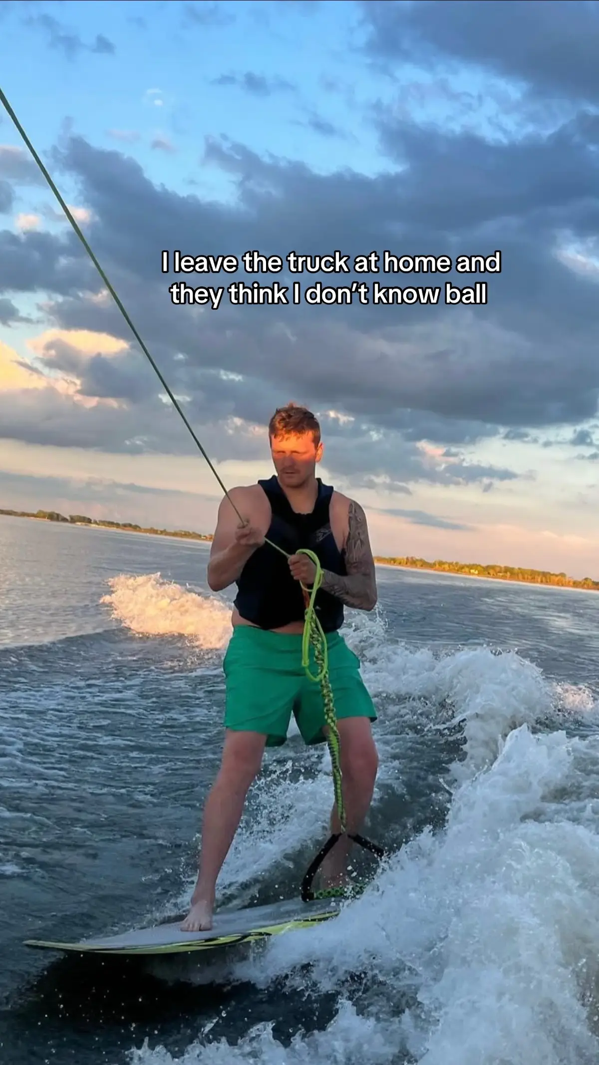 Yeeknow #foryou #reposting #follow #ball #trucks 