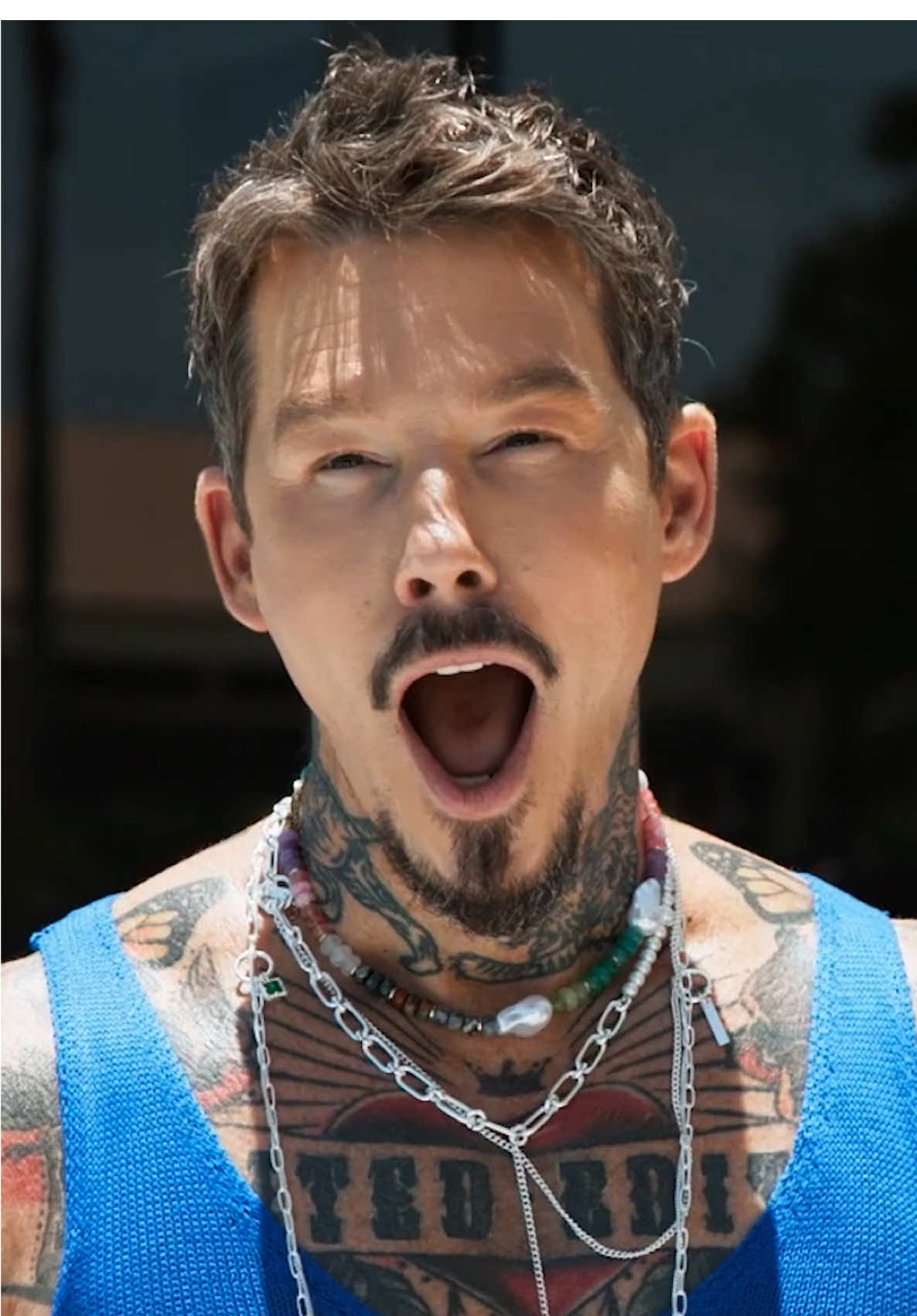 Gagged him. #MyLotteryDreamHome @Jonathan Scott @MrDrewScott 