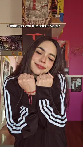 It's Korn! no hay más respuestas☺️🌽🤘🏻🖤✨️ #korn #juanitadavis #jonathandavis #numetal #numetalgirl 