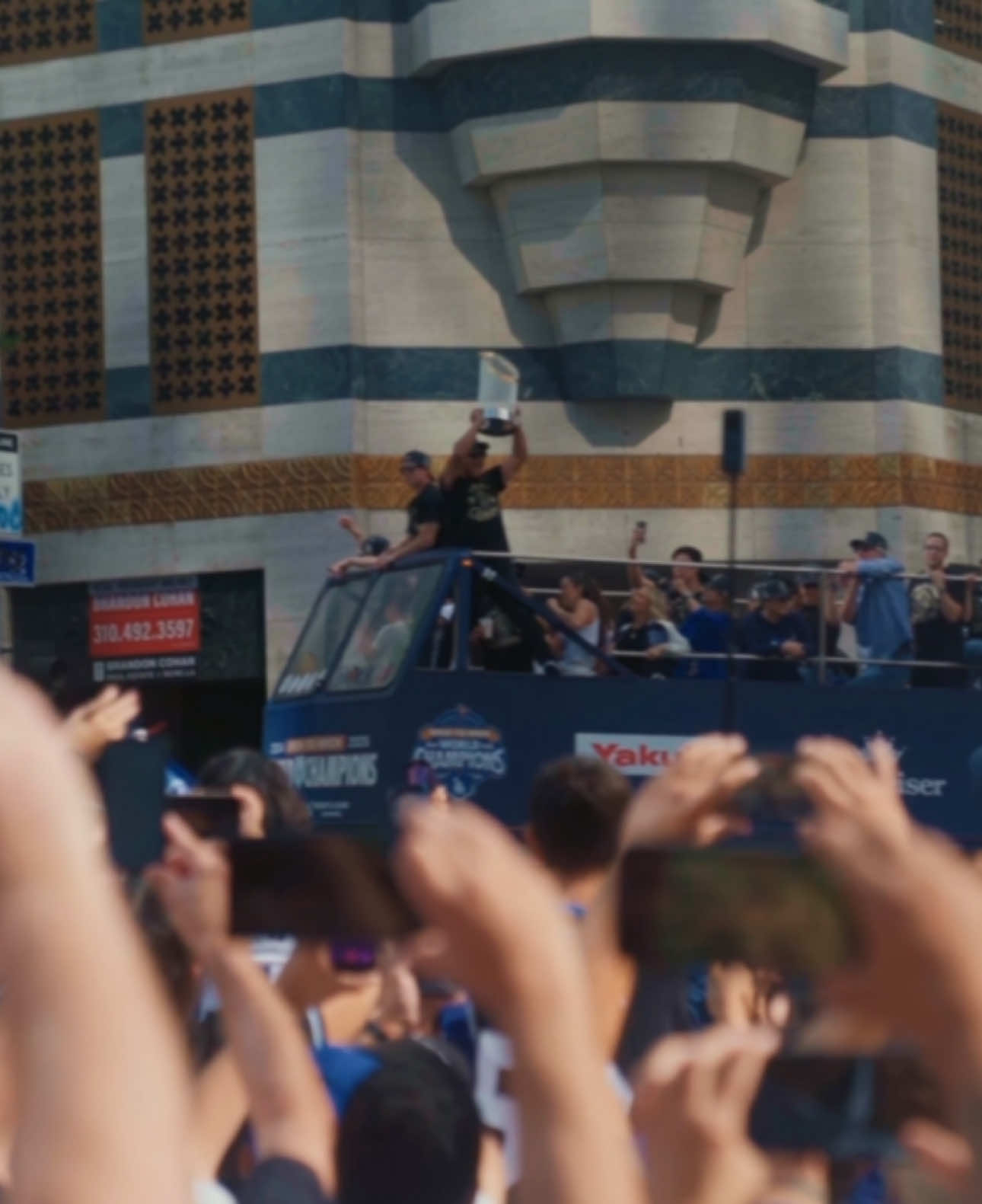 another parade for the city ⚾️💙 back to back champs for the boys in blue #cinematic #sony #Vlog #dodgers #fyp 