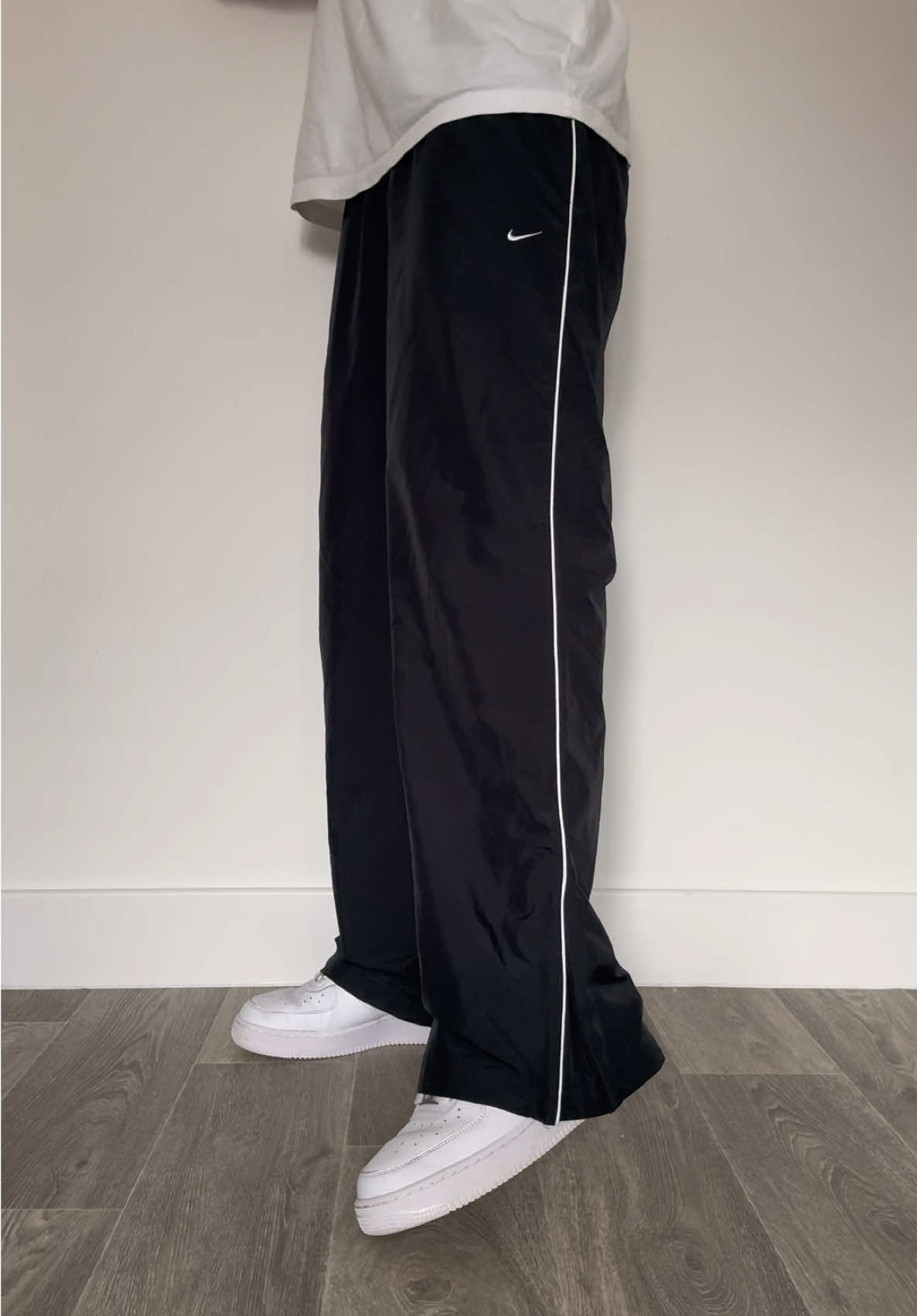 Need baggy nike joggers😍#tracksuit #fashion #baggy #jogger #styleinspo