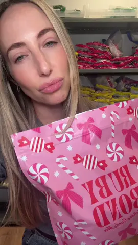 Mic drop by #rubybond 💕💗💓🎀🍬 #candy #cardib #pink #pinkaesthetic 