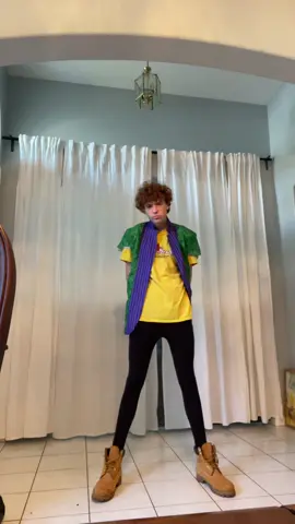 Look into my eyes while I dance 😅😚#fypシ #trend #viral 