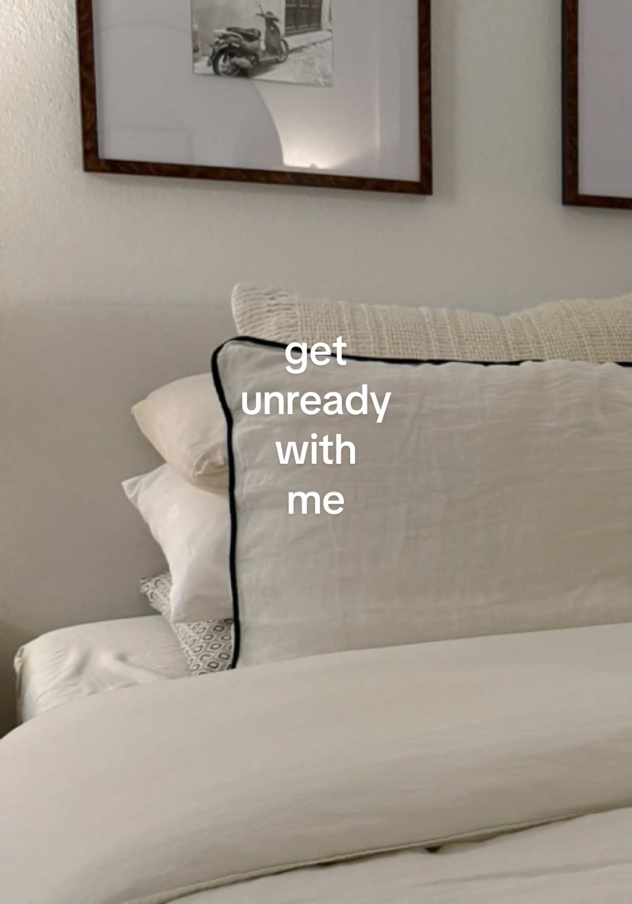 Get ready with me for bed! I’ve been loving my new skincare routine and I’m loving it even more now that the purge phase is slowing down #getunreadywithme #skincareroutine #medicalaesthetics #zoskinhealth #nightroutine 