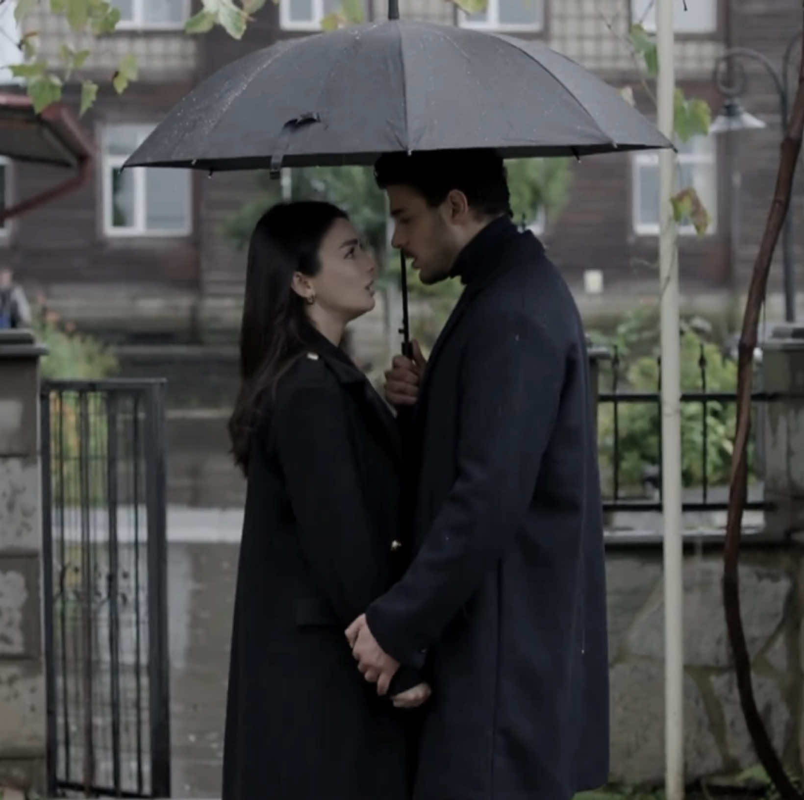 ييااحللىى حلقه بالحييااهه😭❤️😭❤️😭❤️😭❤️#explore #gozlerikaradeniz #عيناك_كالبحر_الاسود #özgeyağız #halitözgürsarı @Gözleri KaraDeniz 