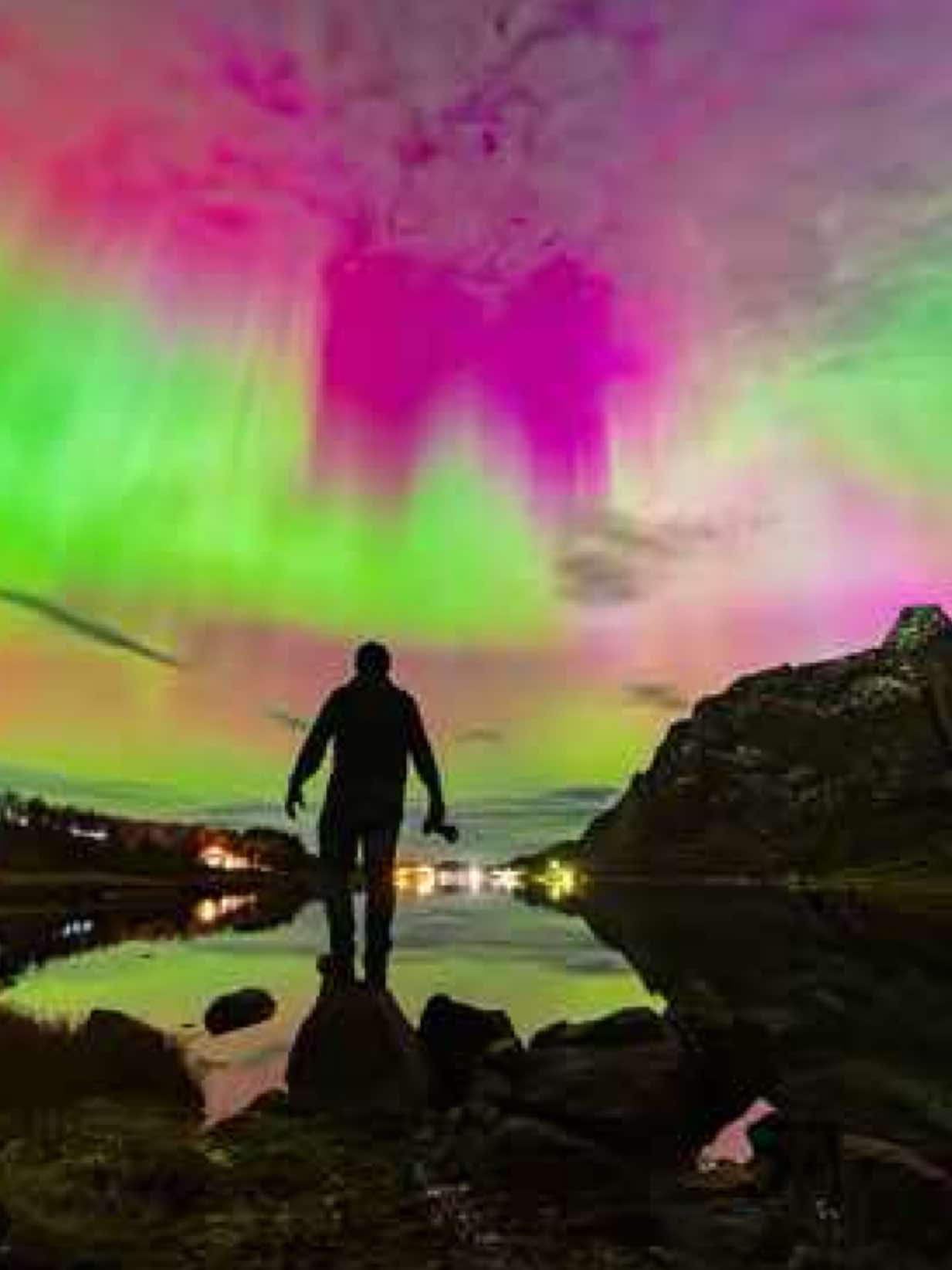 5th of November 2023 - 2 years ago we had this insane Aurora in Lofoten with the craziest colours I’ve ever seen! And it was 5pm! 🤯😍💚🇳🇴 as we are at solar maximum we can cross our fingers for more of this through the winter!  #northernlights #norge #lofoten #auroraborealis #spaceweather