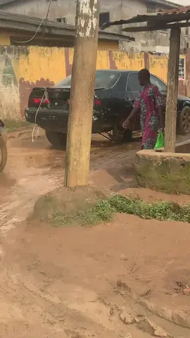 First time seeing car moving without the fourth tyre  #fypシ゚viral #makemefamous #trendingvideo #relatablecontent #relatable 