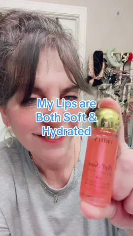 Leaves Your lips so soft and Hydrated! #lipglosses #lipmask #lipbalm #skincareproduct #facialtreatment 