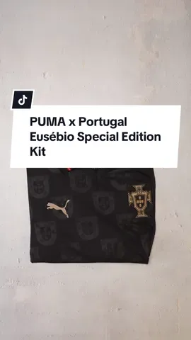 Unboxing the PUMA x Portugal Eusébio Special Edition Kit — a black-and-gold tribute to the Pantera Negra himself. Smooth fabric. Gold that catches the light. Only 1,965 pieces made — each one carrying 60 years of history. Watch. Listen. Feel it. #PUMA #Portugal #Eusebio #PanteraNegra #asmr 