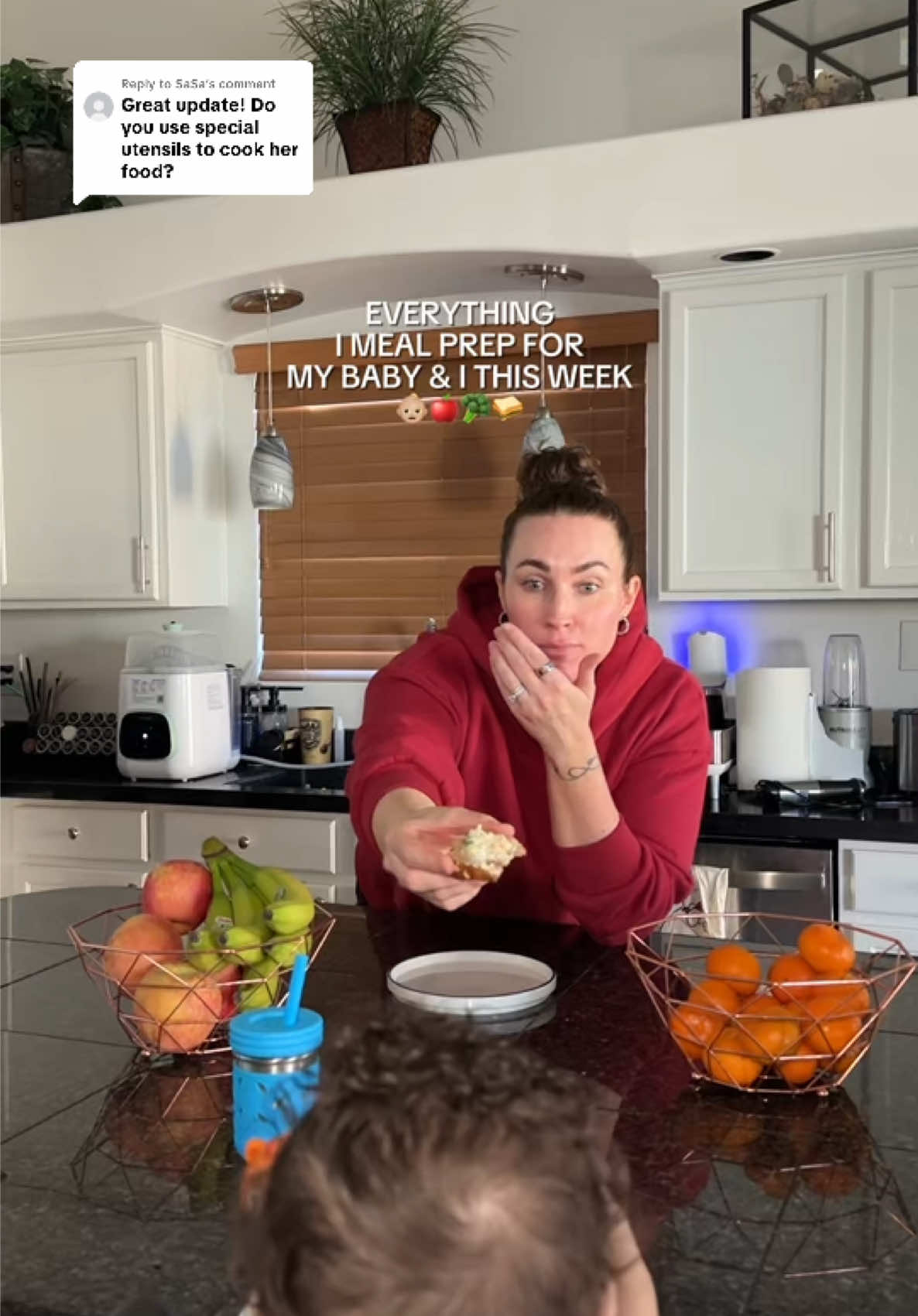 Replying to @SaSa At 7 months old, I do a mix of purées & small pieces she can grab herself, but I can’t wait to start baking little meals for her — meatballs, veggie bakes, egg bites… all the fun toddler food. 👶🏼 This week I made broccoli, asparagus, applesauce, & a high-protein ranch chicken salad for myself. Everything was a hit. 🥹💛 #momlife #babyfood #easymeals #mealprep #homemadebabyfood 