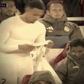 liverpool fans no respect😳 #trent#foryoupage #views  #tiktokfootball #viralvideo 