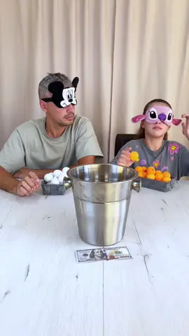 Father and daughter playing ping pong 🤪😂