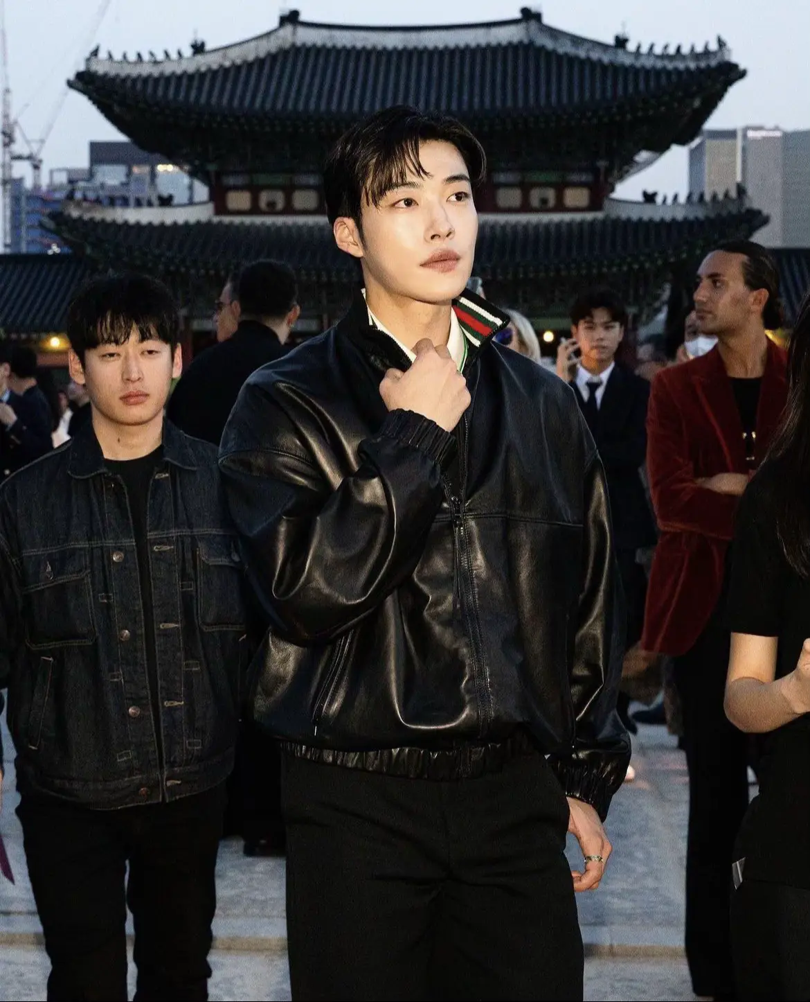 Last photo > gym outfit. #woodohwan #fyp #kdrama #outfit #korea 