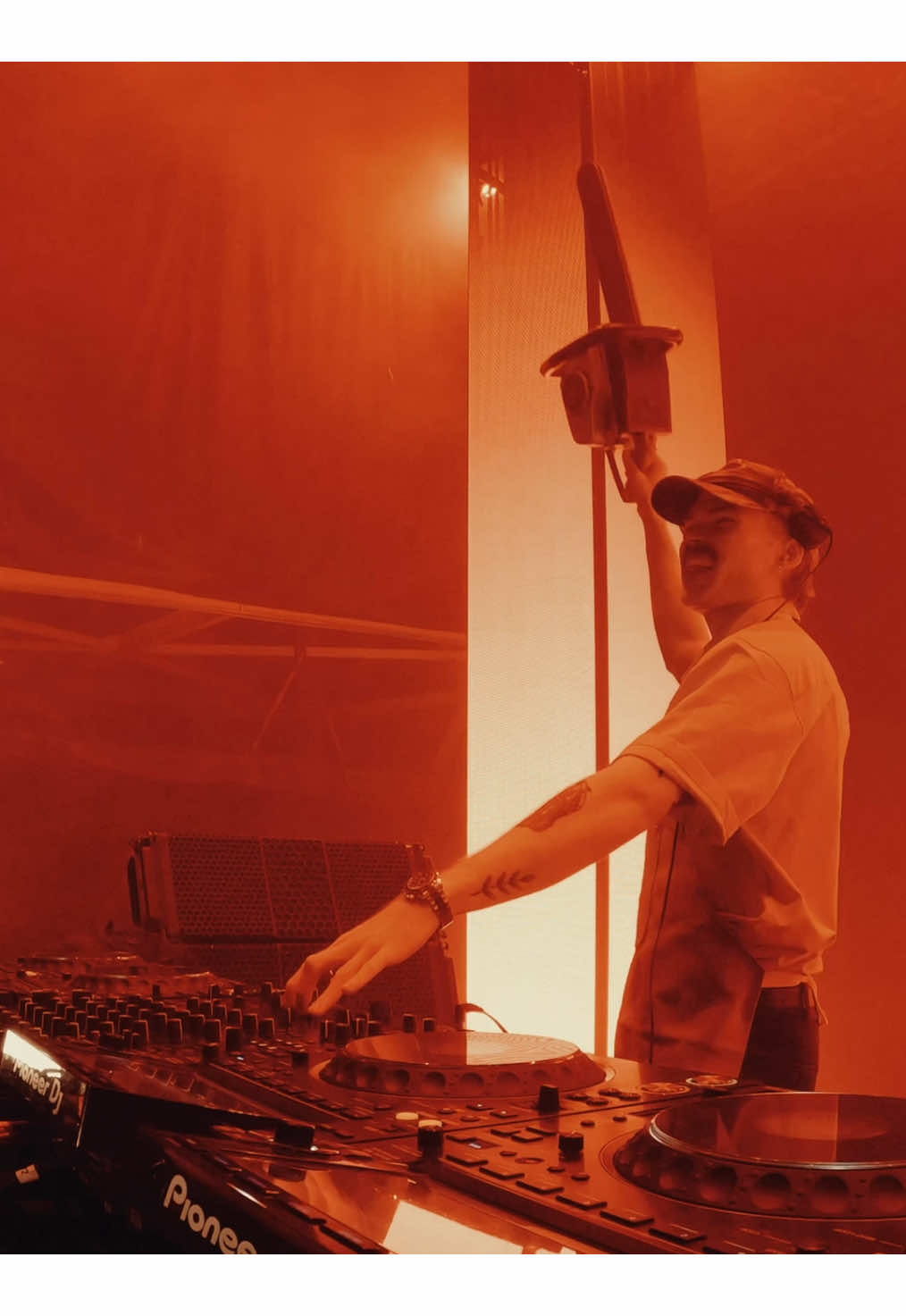 i dig raves 🪏🪦