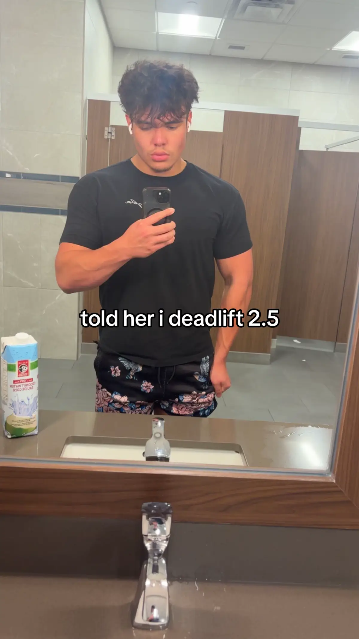 #gym #GymTok #gymfunny #Fitness #deadlift 