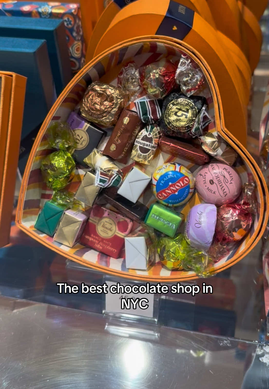 I looooove it😍🍫🍬#venchi #ChocolateShop #NYCChocolate #VENCHIChocolate #Gelato