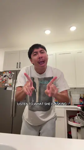 I love when Adele #adele #chasingpavements #fyp 