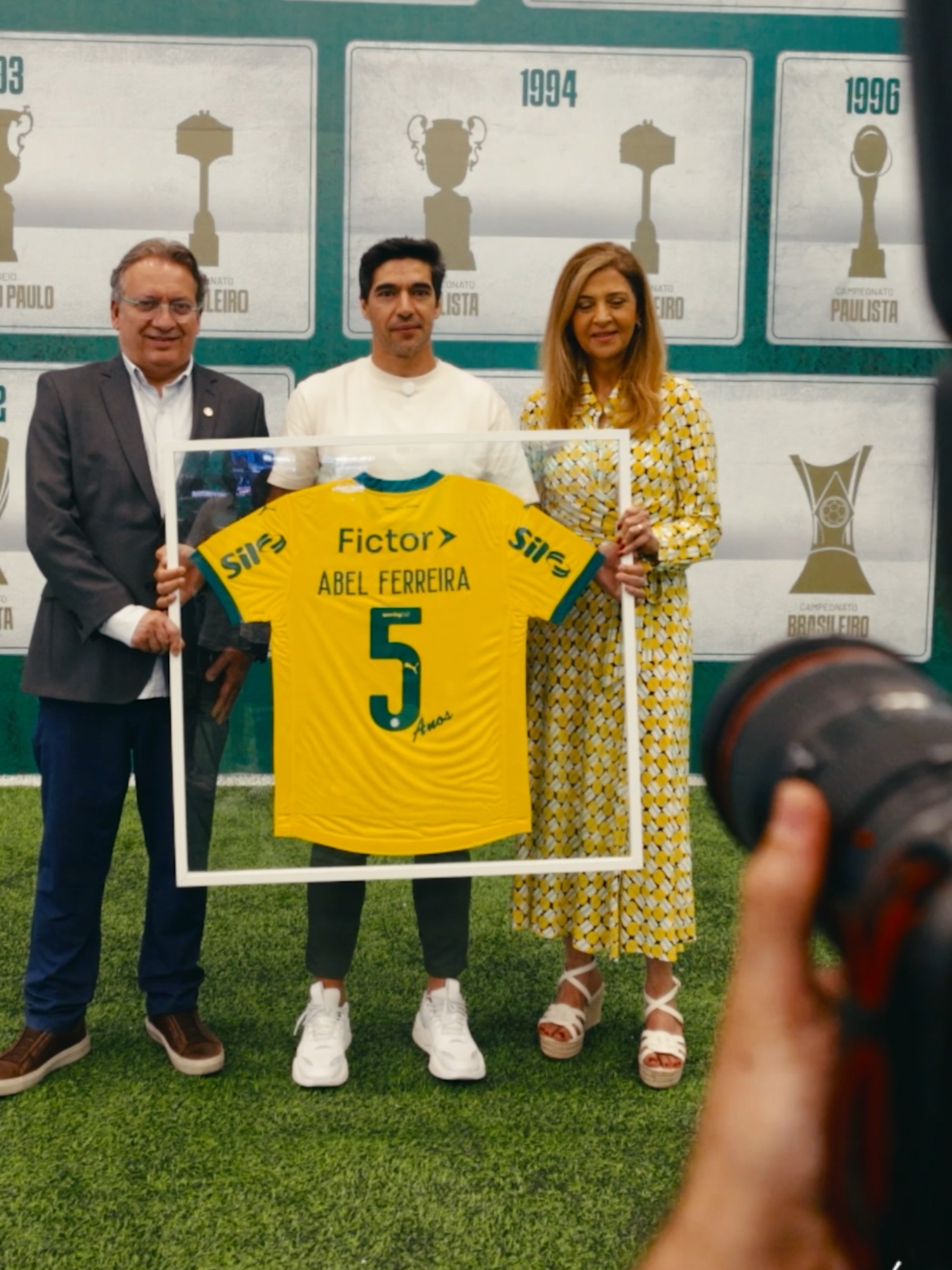 Homenagem ao técnico Abel Ferreira pelos 5 anos de Palmeiras! 💚🏆 Assista a todos os detalhes na TV Palmeiras Sportingbet 🎥  #TiktokEsportes #Palmeiras