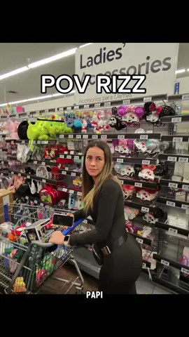 RIZZING Colombian baddie #confident #confidence #rizz #viraltiktok #pickup 