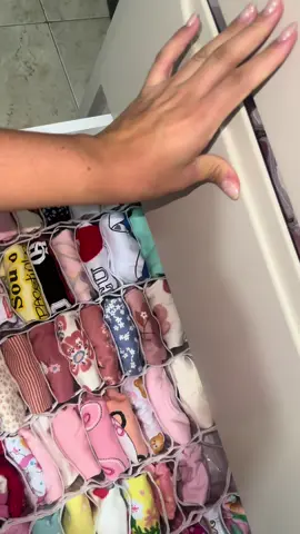 Me arrependo muuuito… De não ter comprado antes 😂😍 #organizandocomodabebe #organizadores #tiktokshop #organização #gavetaorganizada 