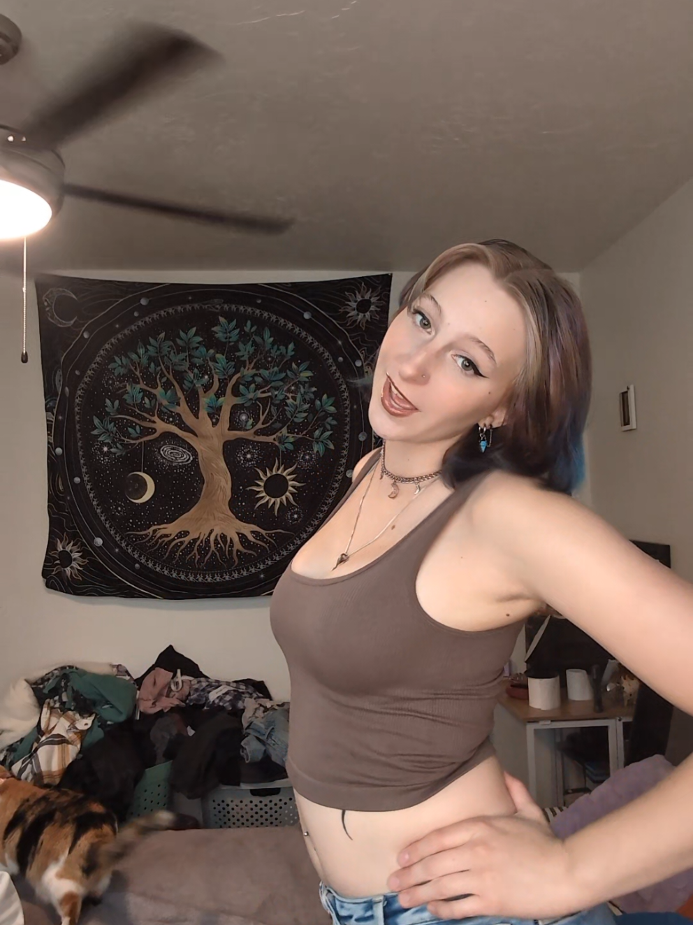 she really didn't want to be held...  #angrykitty #catsoftiktok #kittycat #fypシ゚viral #fyp 